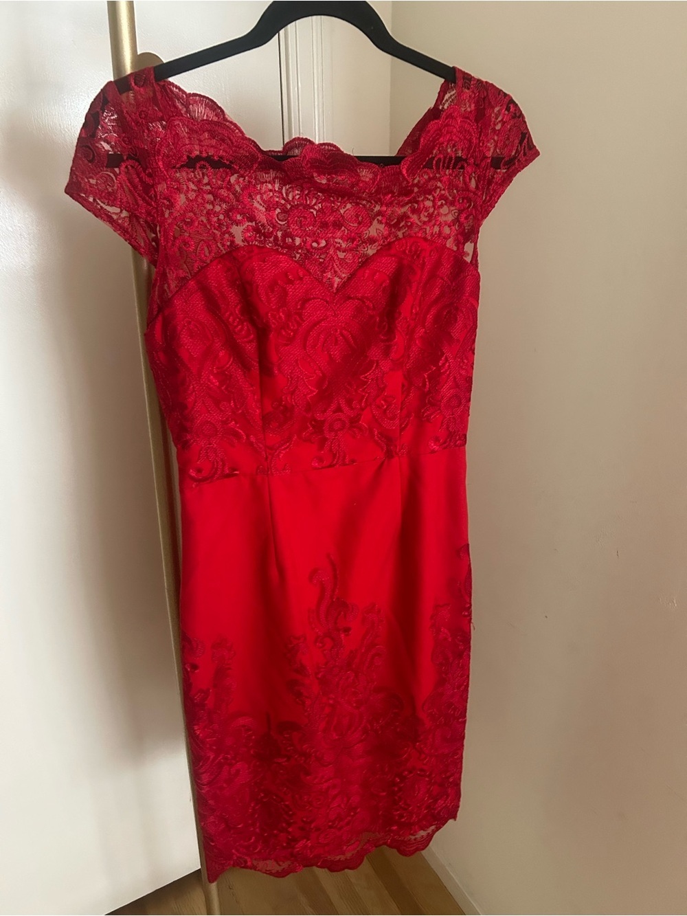 Chi Chi London Red Lace Cocktail Dress UK 12 Romantic Wedding Guest Midi Dress